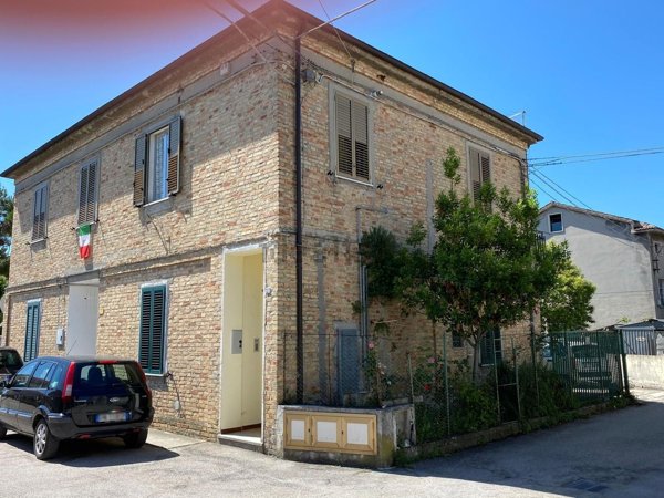 casa indipendente in vendita a Pescara in zona Madonna del Fuoco