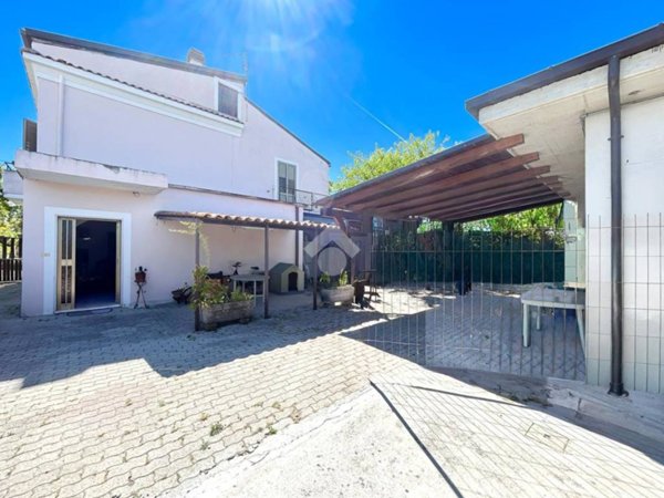casa indipendente in vendita a Pescara in zona Madonna del Fuoco