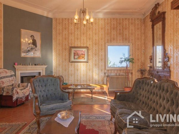 casa indipendente in vendita a Pescara in zona Colle Scorrano
