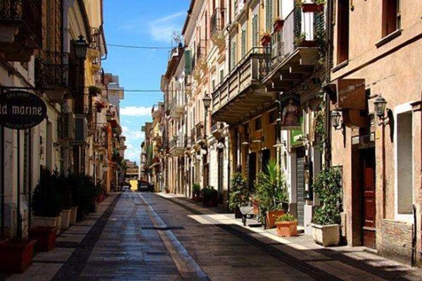 locale commerciale in vendita a Pescara