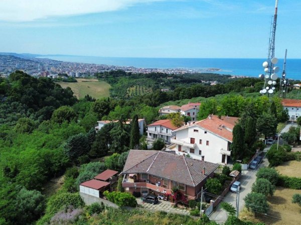 casa indipendente in vendita a Pescara in zona San Silvestro