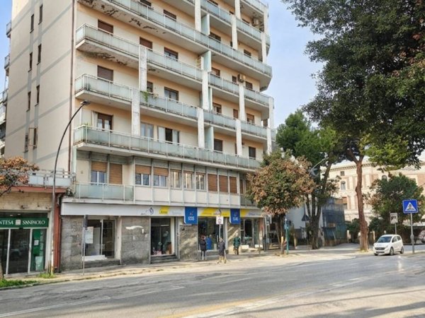 appartamento in vendita a Pescara in zona Porta Nuova