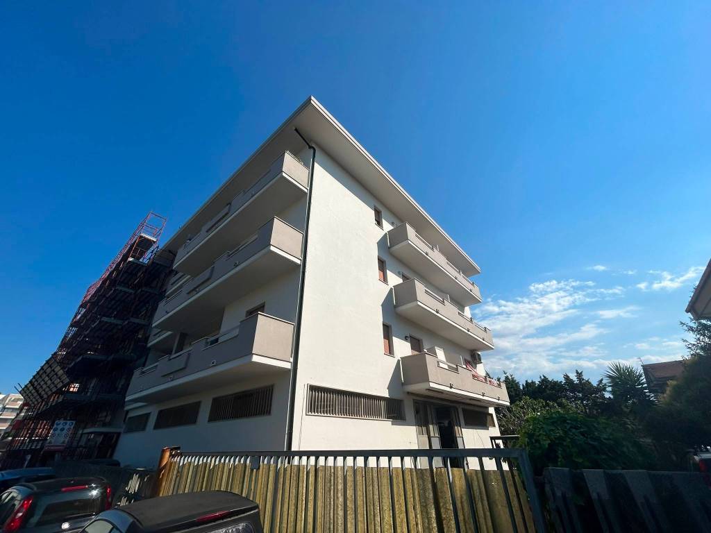 appartamento in vendita a Pescara in zona Madonna del Fuoco