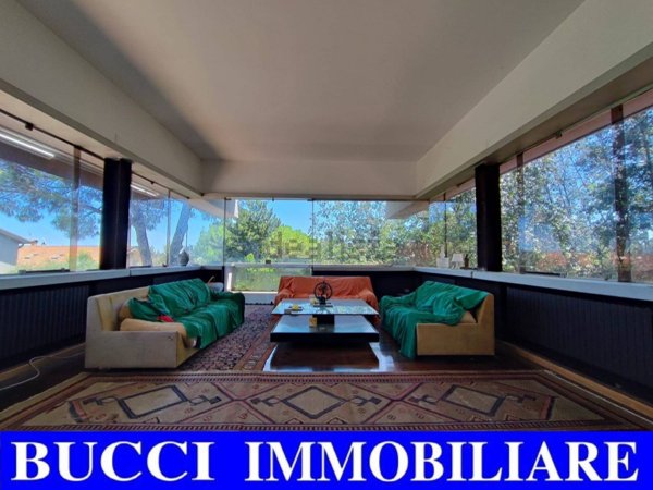 casa indipendente in vendita a Pescara in zona Colle Marino