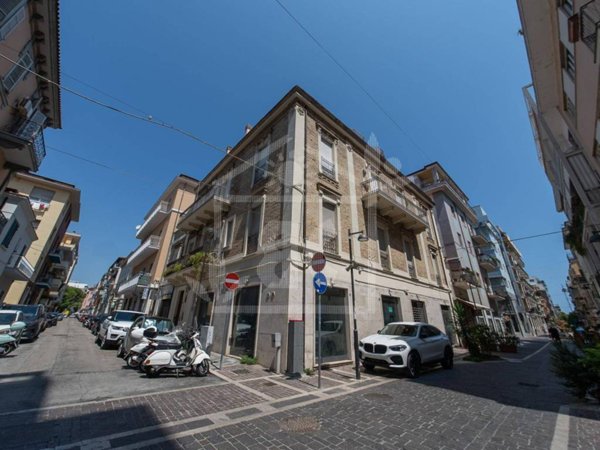 appartamento in vendita a Pescara in zona Centro Città