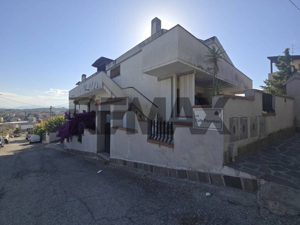casa indipendente in vendita a Pescara