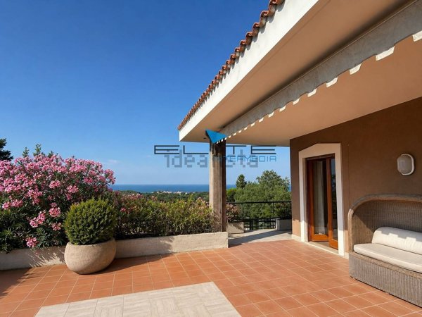 casa indipendente in vendita a Pescara in zona Pineta