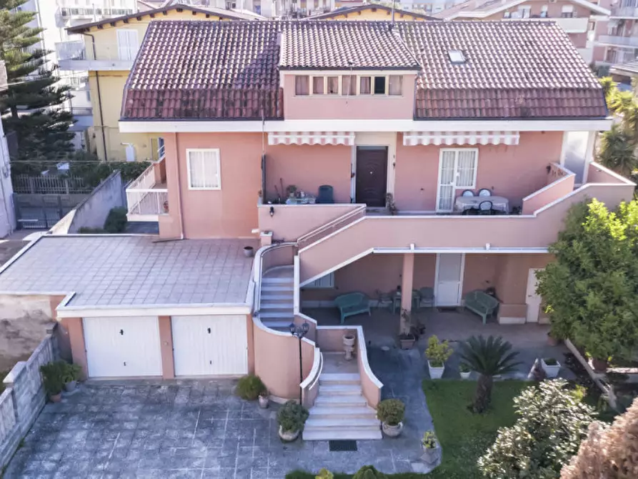 casa indipendente in vendita a Pescara