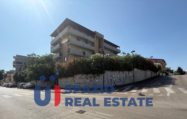 ufficio in vendita a Pescara