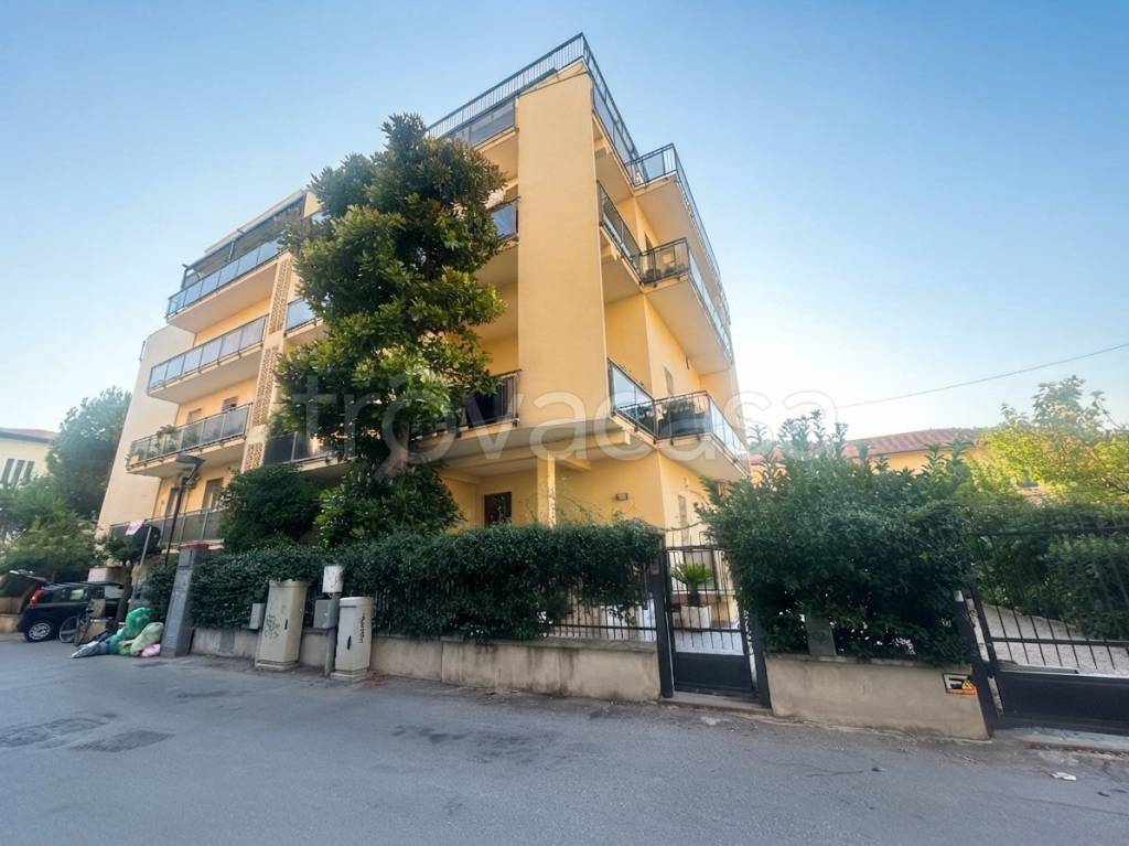 appartamento in vendita a Pescara in zona Leopoldo Muzii