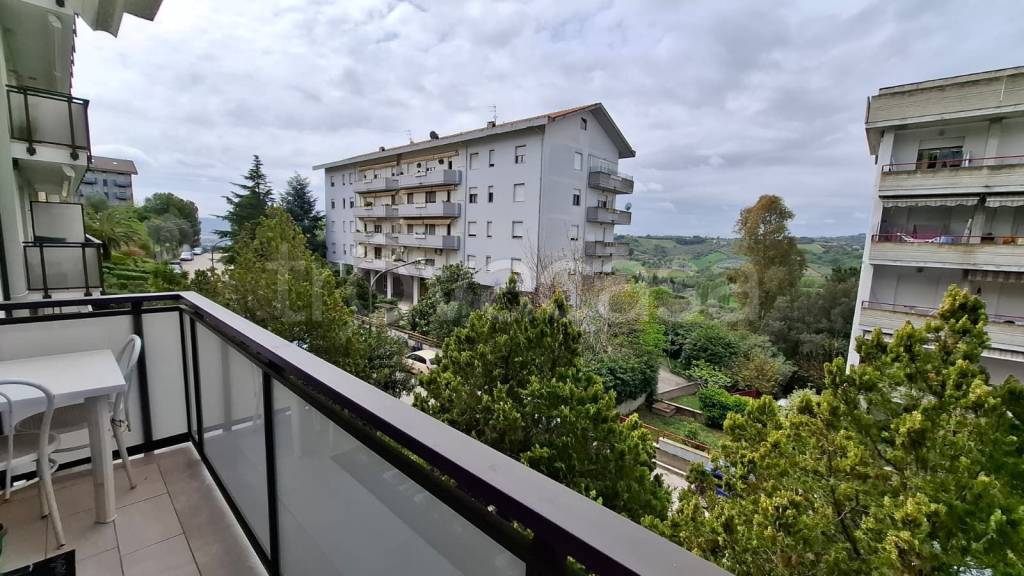 appartamento in vendita a Pescara in zona Colle Innamorati