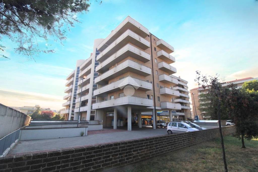 appartamento in vendita a Pescara in zona Porta Nuova