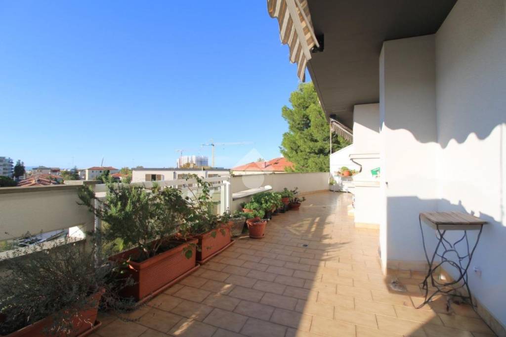 appartamento in vendita a Pescara in zona Porta Nuova