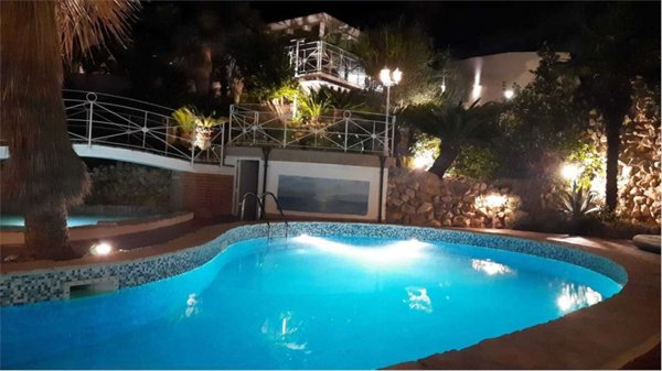 casa indipendente in vendita a Pescara in zona San Giovanni
