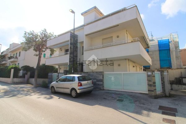 appartamento in vendita a Pescara in zona San Silvestro Spiaggia