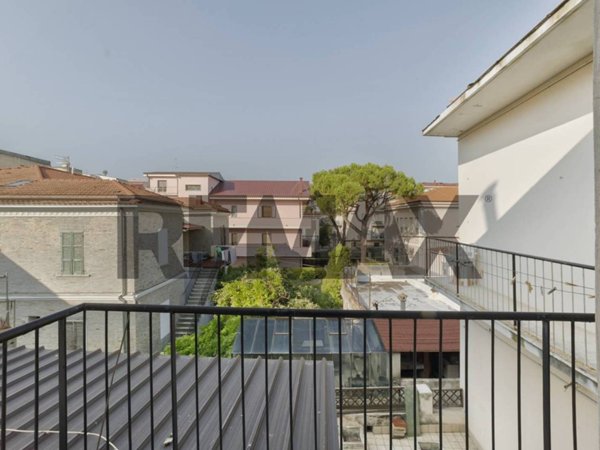 appartamento in vendita a Pescara in zona Porta Nuova