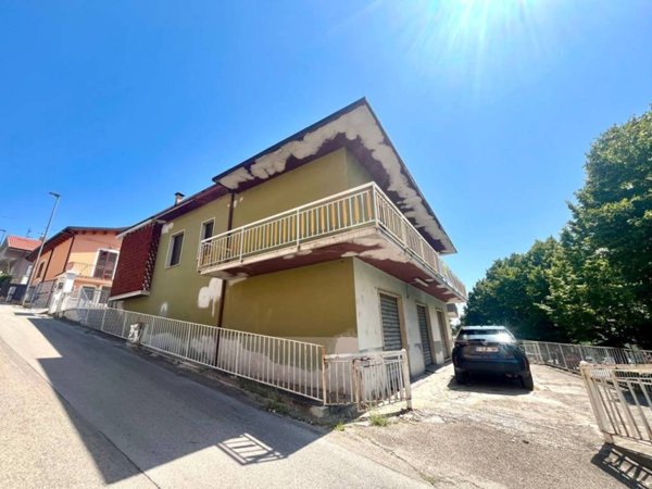 casa indipendente in vendita a Pescara