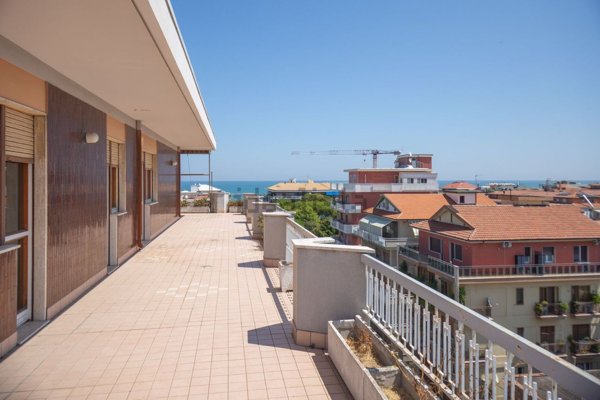 appartamento in vendita a Pescara in zona Leopoldo Muzii
