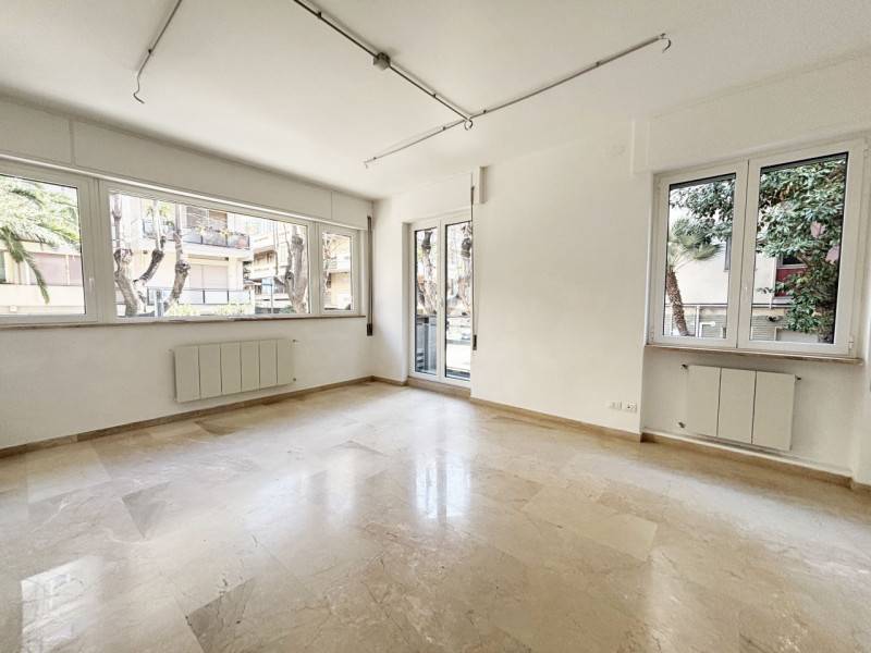 appartamento in vendita a Pescara in zona Centro Città