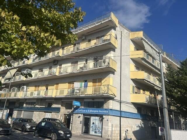 appartamento in vendita a Pescara in zona Stadio