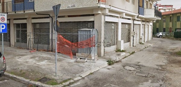 box auto in vendita a Pescara