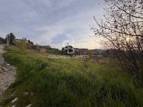terreno in vendita a Pescara in zona Colle San Donato