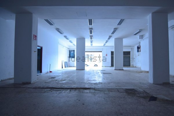 box auto in vendita a Pescara in zona Porta Nuova