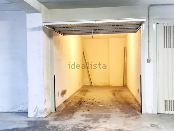 box auto in vendita a Pescara in zona Porta Nuova