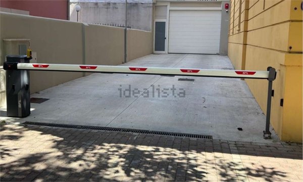 box auto in vendita a Pescara in zona Porta Nuova