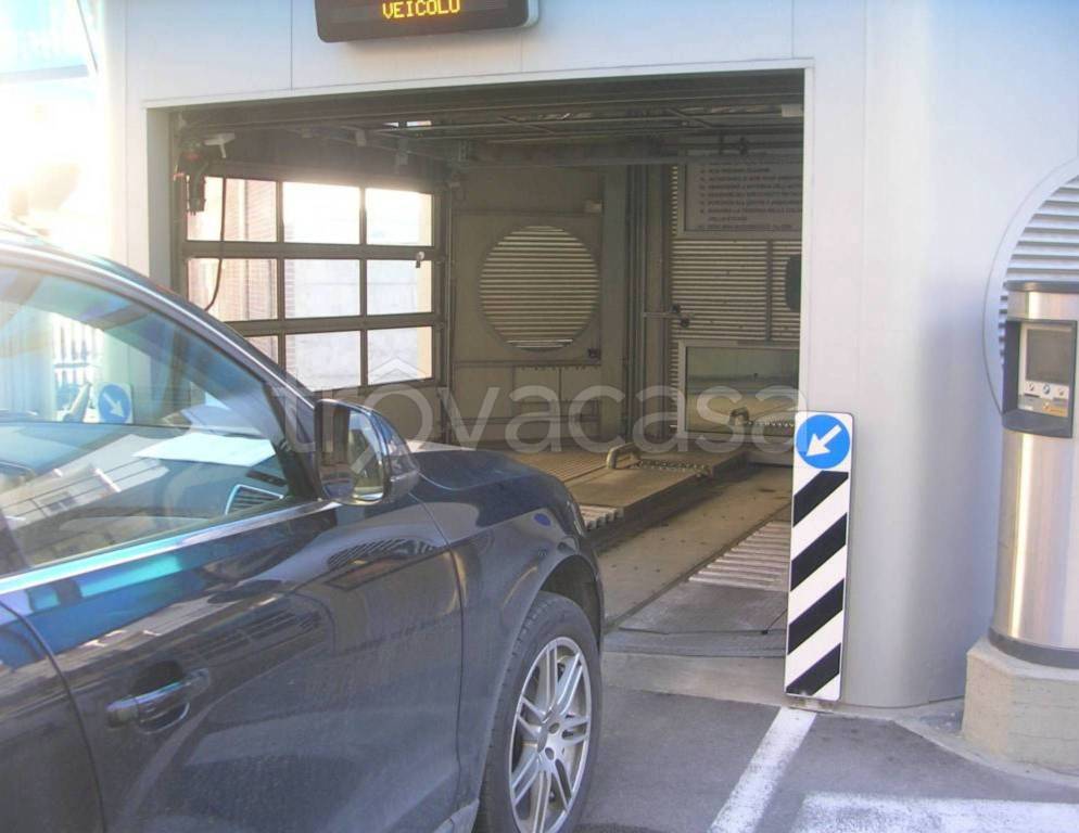 box auto in vendita a Pescara in zona Centro Città
