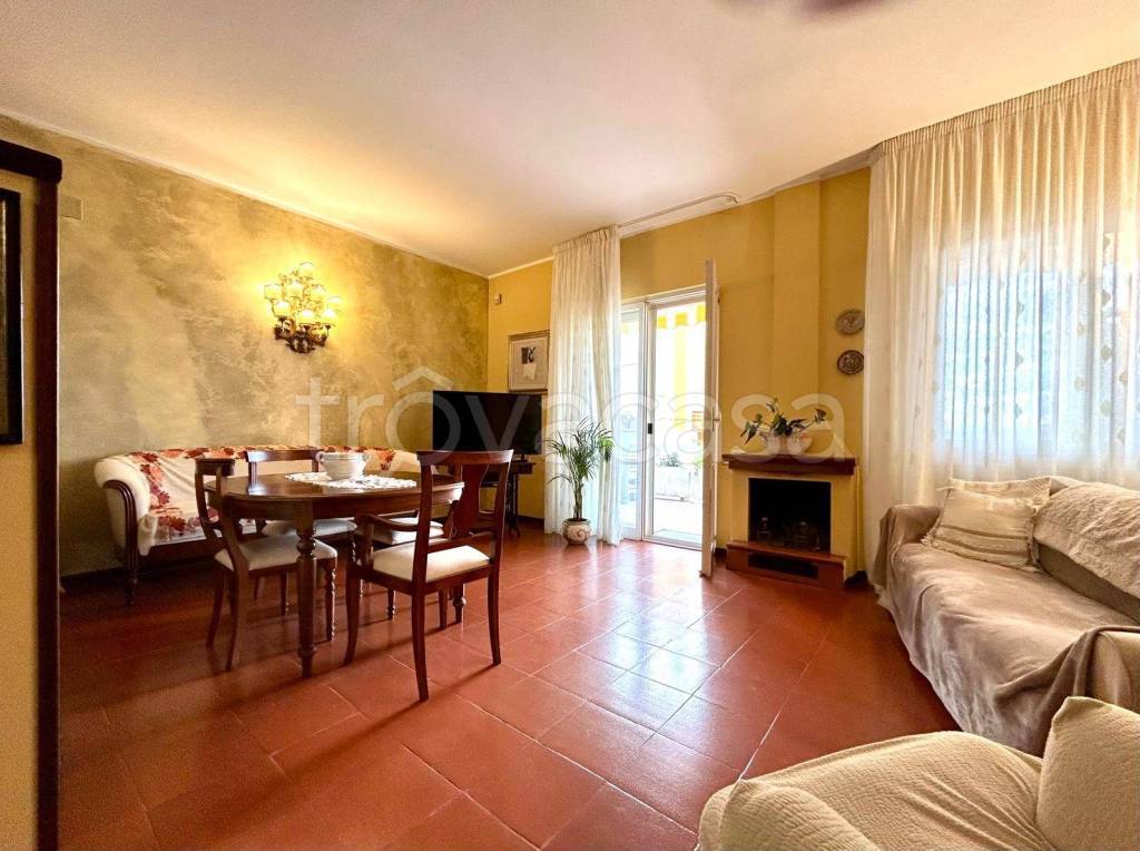 casa indipendente in vendita a Pescara in zona Colle Scorrano