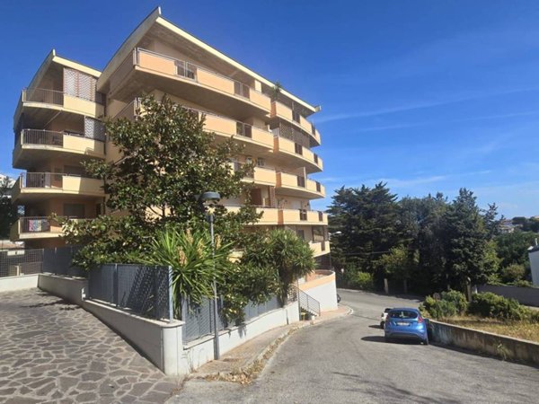appartamento in vendita a Pescara in zona Colle di Mezzo
