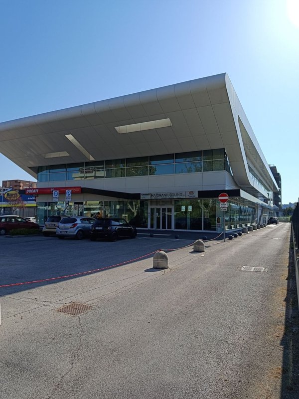 ufficio in vendita a Pescara in zona Madonna del Fuoco