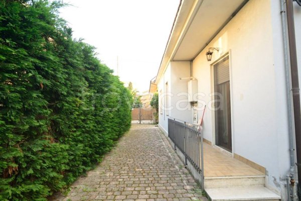 casa indipendente in vendita a Pescara in zona Pineta