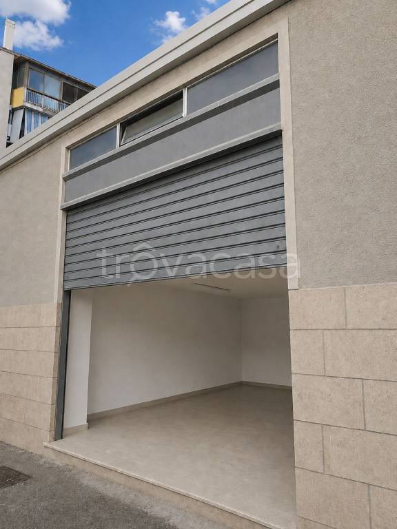 box auto in vendita a Pescara