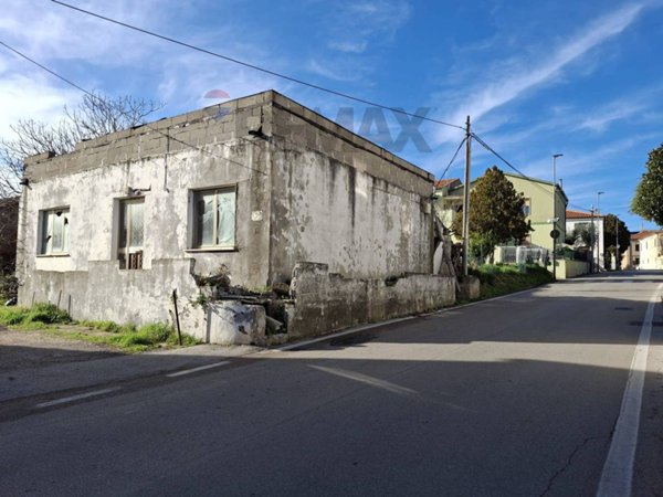 casa indipendente in vendita a Pescara in zona San Giovanni
