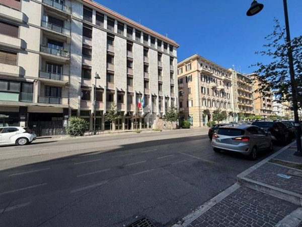 box auto in vendita a Pescara in zona Centro Città