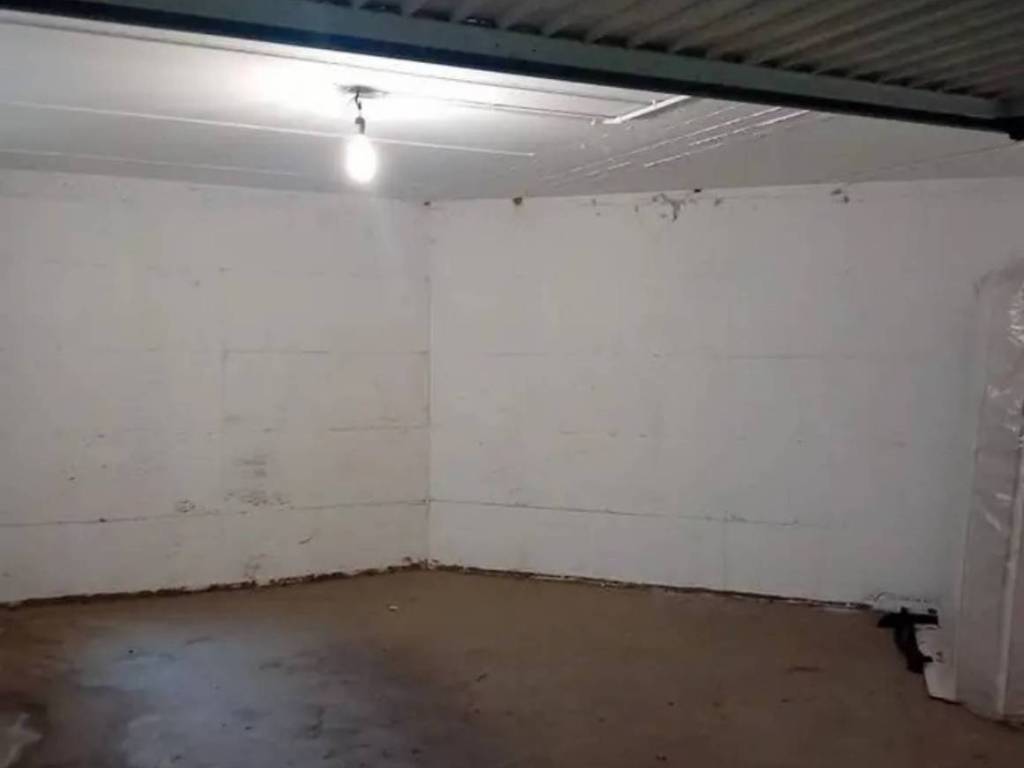box auto in vendita a Pescara