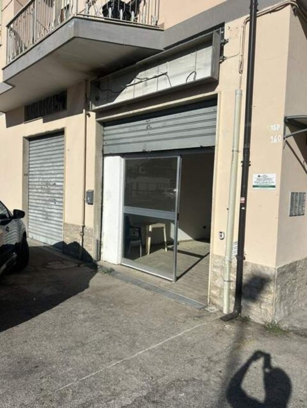 locale commerciale in vendita a Pescara in zona Stadio