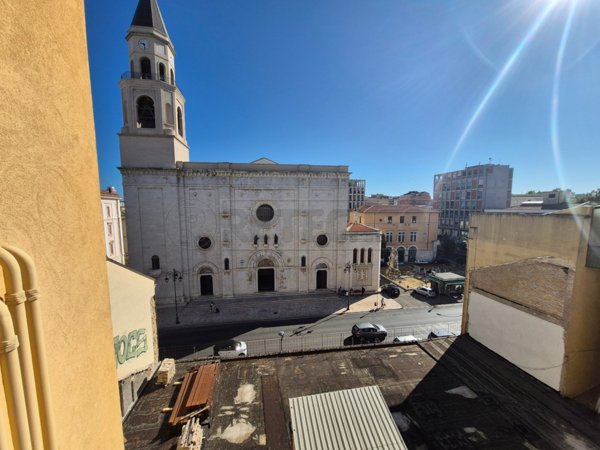 appartamento in vendita a Pescara in zona Porta Nuova