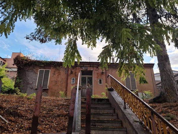 casa indipendente in vendita a Pescara
