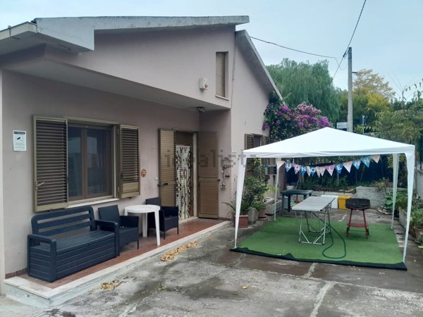 casa indipendente in vendita a Pescara in zona Colle Marino