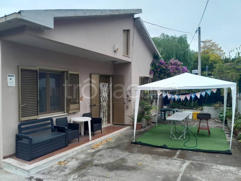 casa indipendente in vendita a Pescara in zona Colle Marino