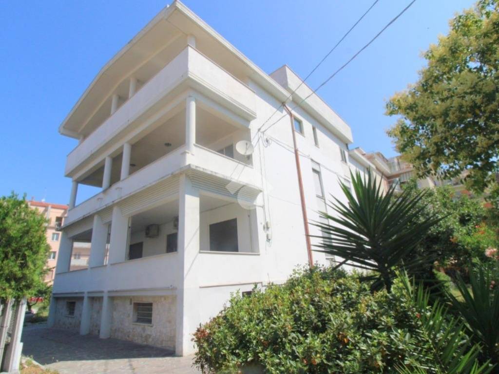 appartamento in vendita a Pescara in zona Porta Nuova