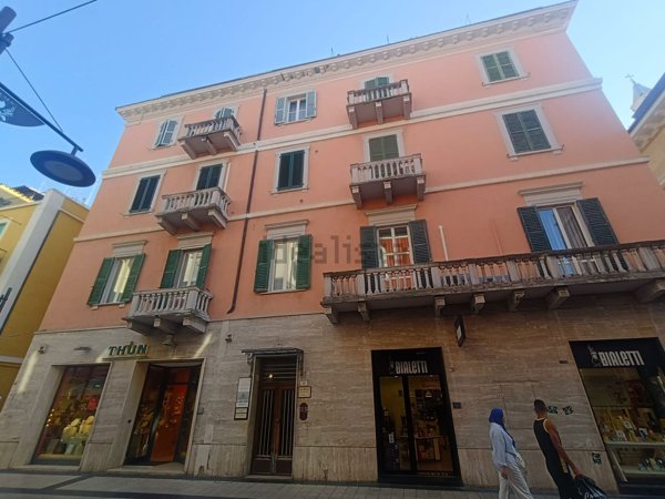 appartamento in vendita a Pescara in zona Centro Città