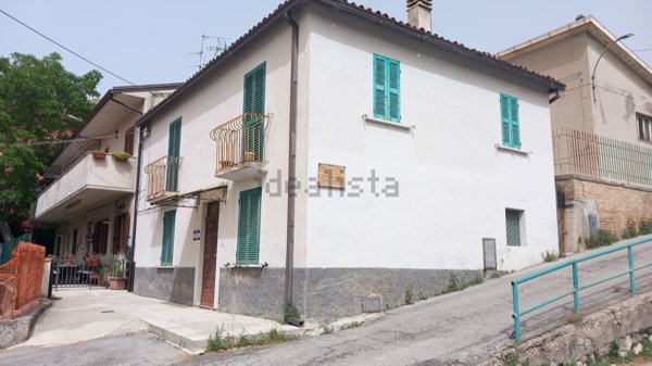 casa indipendente in vendita a Pescosansonesco