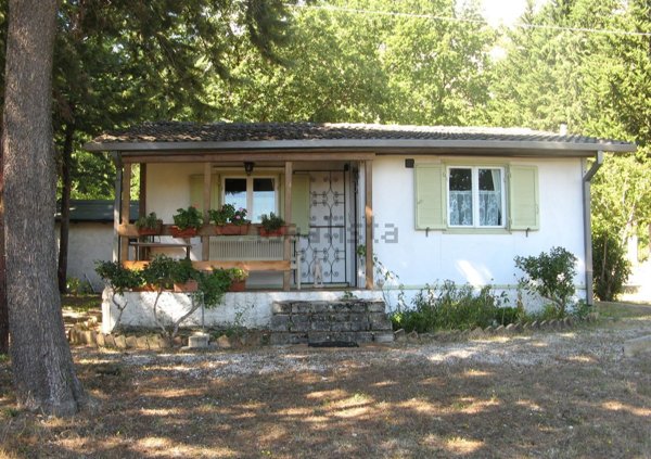 pentavano in vendita a Pescosansonesco