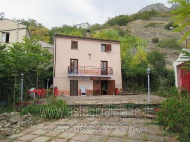 casa indipendente in vendita a Pescosansonesco