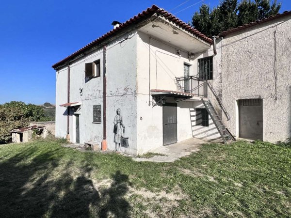 casa indipendente in vendita a Pianella