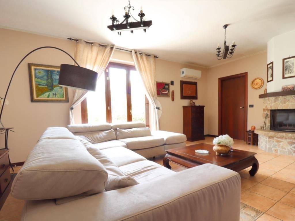 casa indipendente in vendita a Pianella